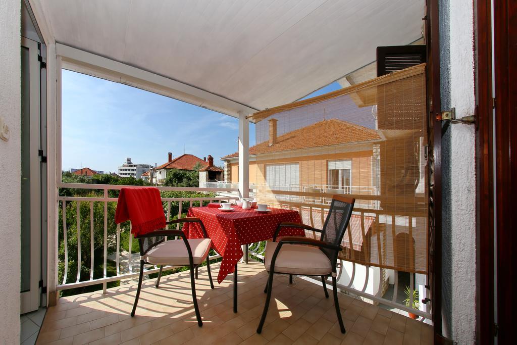 Rooms & Apartments Soline Nuove Biograd Na Moru Luaran gambar