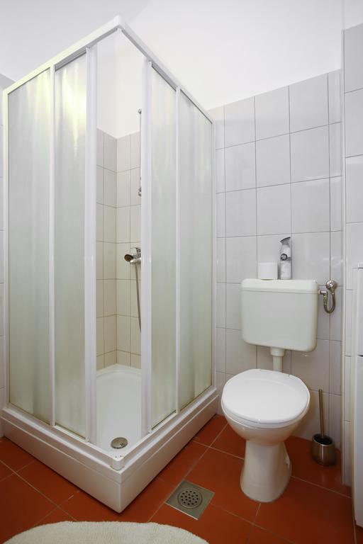Rooms & Apartments Soline Nuove Biograd Na Moru Luaran gambar