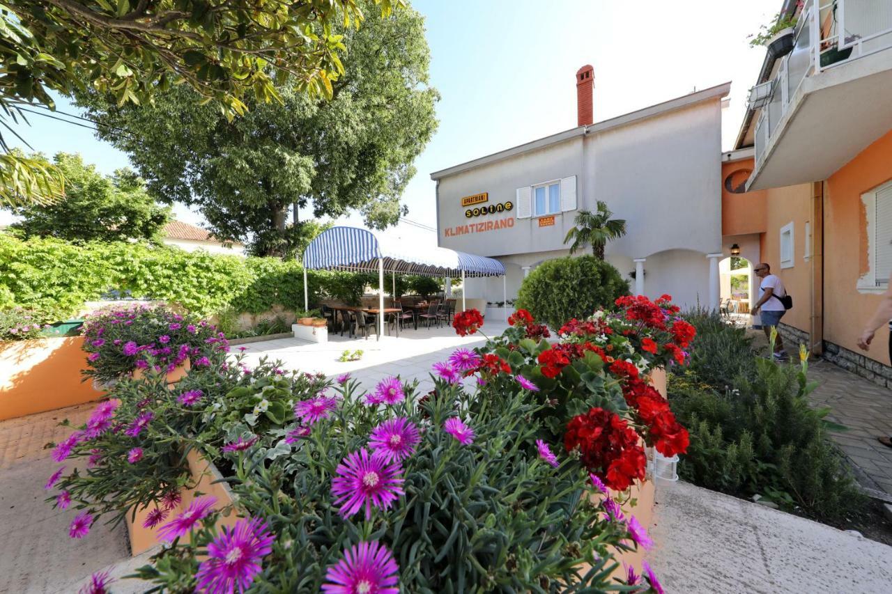 Rooms & Apartments Soline Nuove Biograd Na Moru Luaran gambar