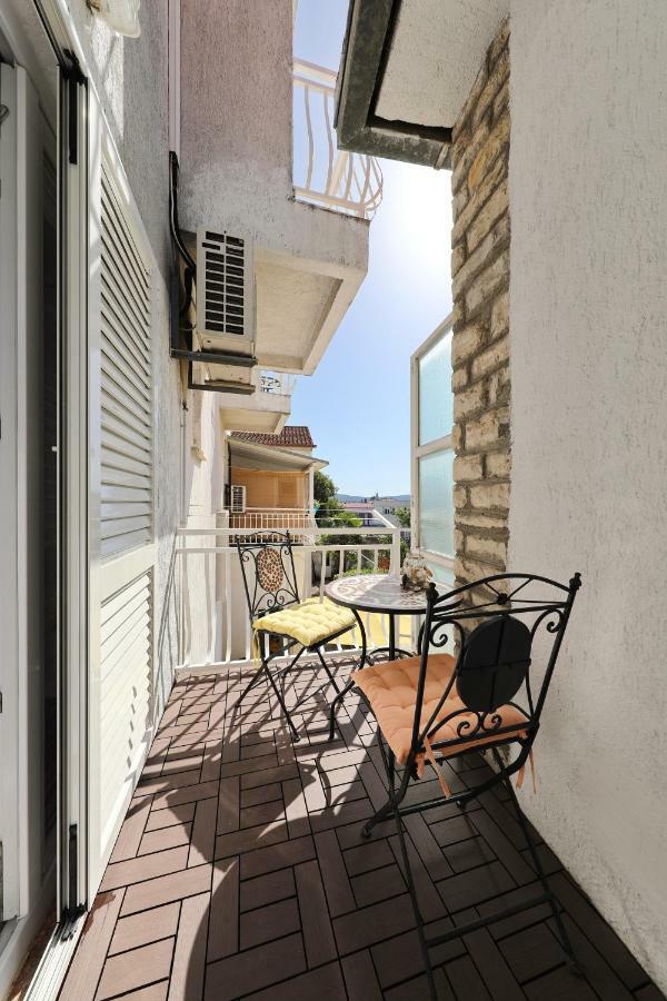 Rooms & Apartments Soline Nuove Biograd Na Moru Luaran gambar